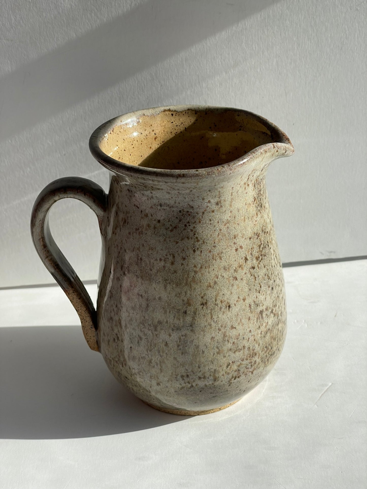 Medium Pitcher