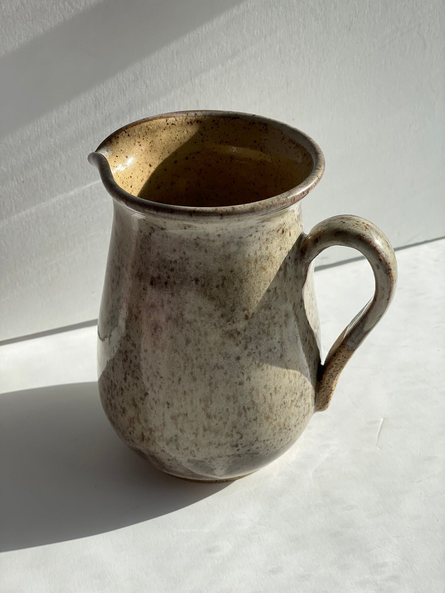 Medium Pitcher